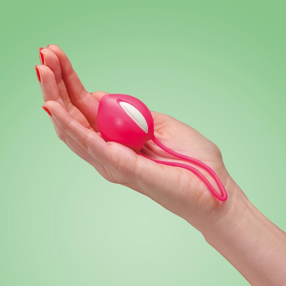 Fun Factory Uno Smartball Kegel Exerciser - White/India Red