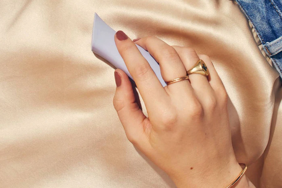 Dame Kip Lavender Clitoral Vibrator